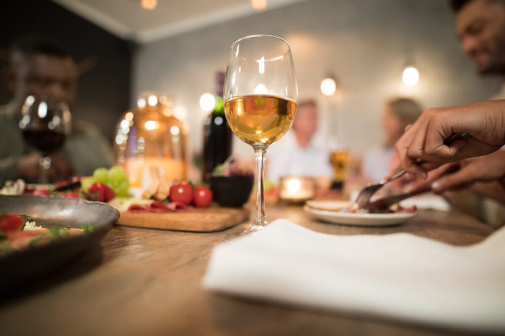 A Foodie’s Guide to Oak Brook Club: The Best Bites, Hidden Gems, and Local Flavor